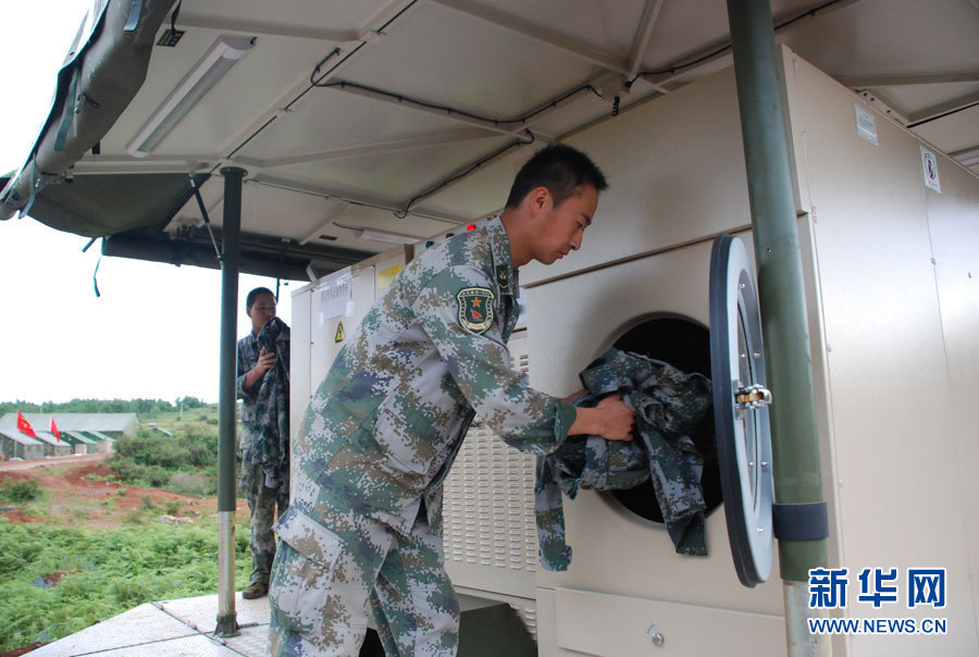我军批量装备第二代后勤保障车为驻训部队服务_高清图集_新浪网