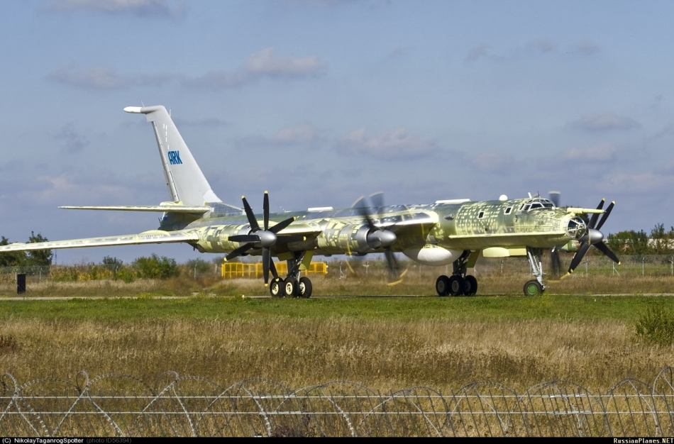 印度海军升级型图-142me远程反潜机在俄试飞