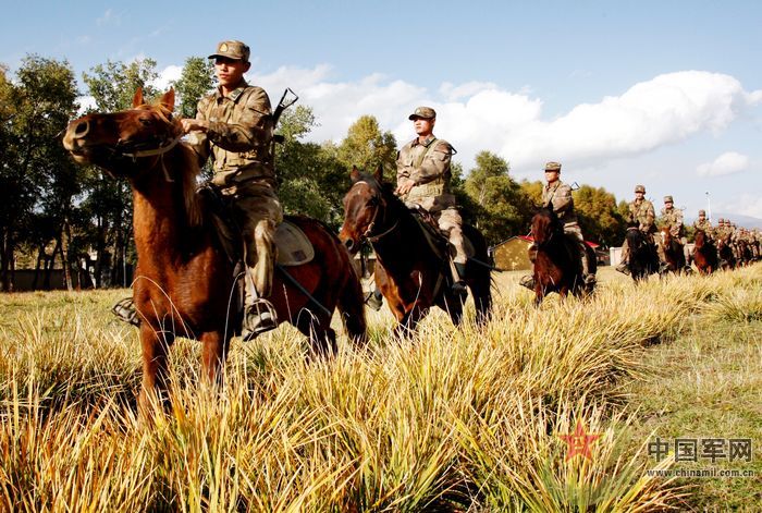 甘肃军区保留独立骑兵连
