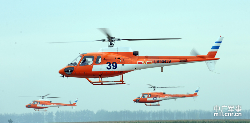 我军陆航学院飞训团获一等功 主要装备直11直升机_高清图集_新浪网