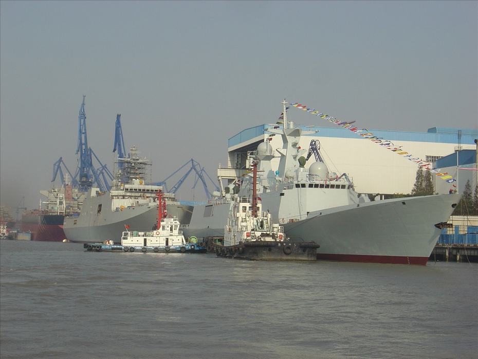 新下水的054a级隐身护卫舰