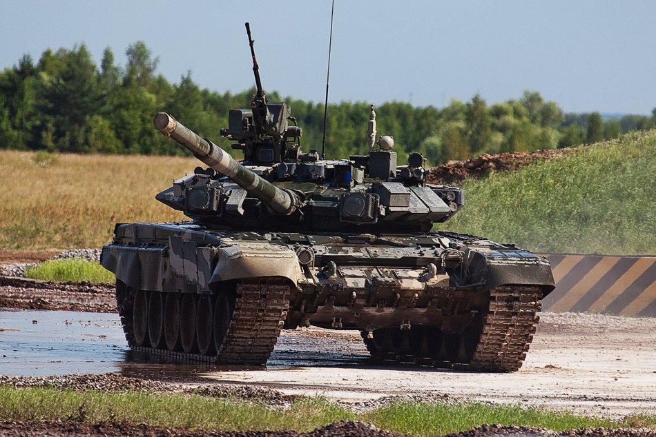 俄罗斯t-90s主战坦克展示优异机动性能_高清图集_新浪网