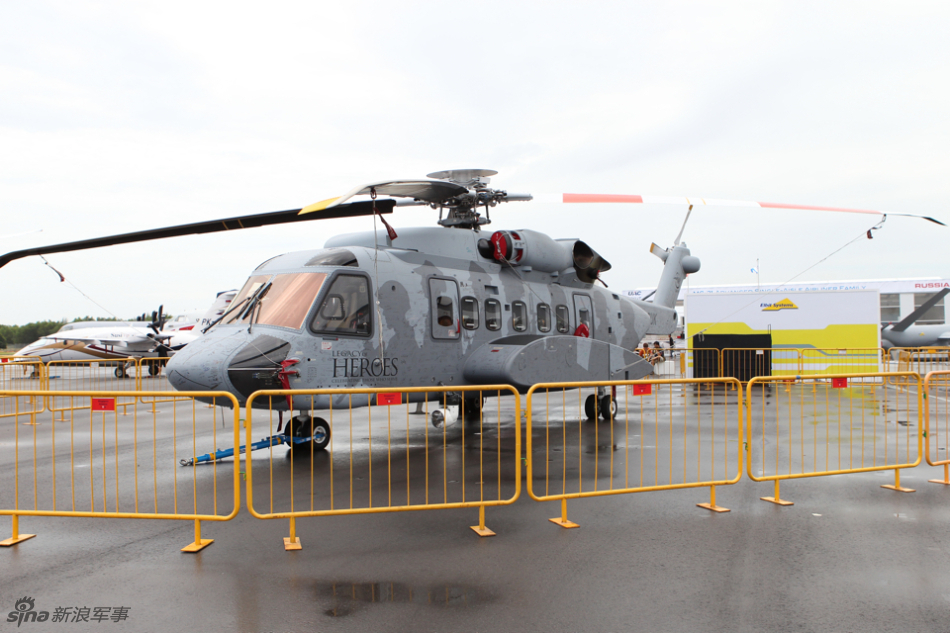 这架s-92直升机被命名为英雄遗产号