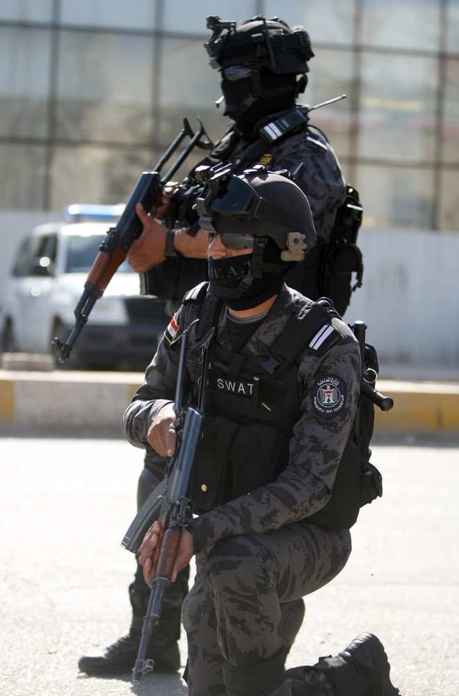 伊拉克精锐反恐部队亮相首都巴格达街头