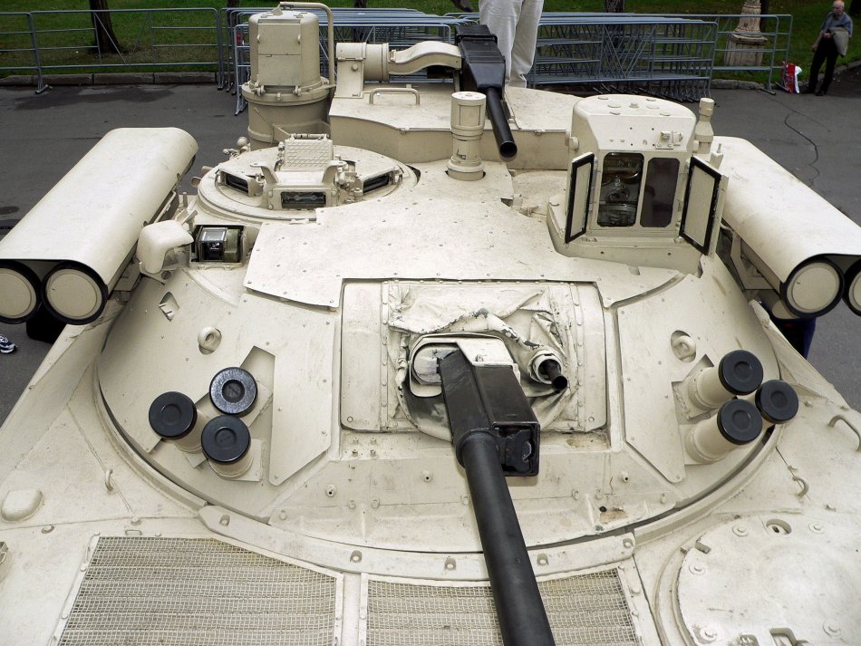 俄升级版bmp-2m型步兵战车火力更加强大_高清图集_新浪网