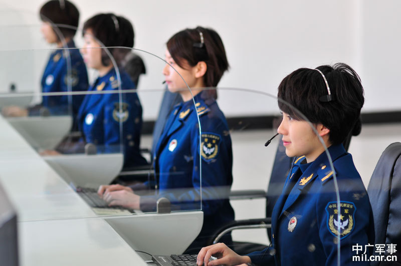 解放军北空部队通信话务兵个个是美女_高清图集_新浪网