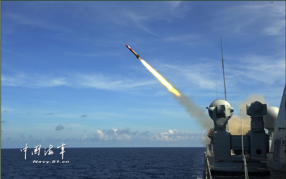 中国海军东海舰队主力驱逐舰护卫舰弹炮开火猛图