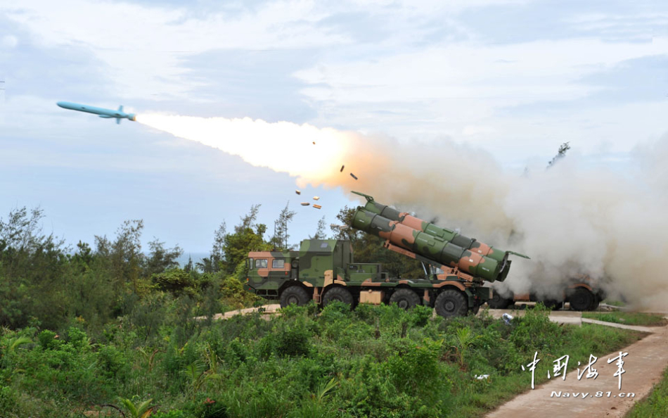 我岸舰导弹部队发射新型鹰击62反舰导弹