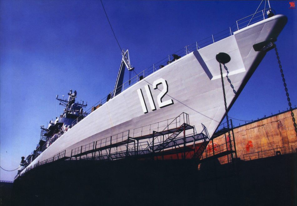 中国海军"中华第一舰"刷新式舷号凶猛角度图