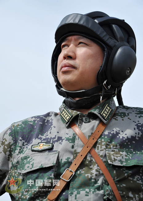 解放军主战部队旅长警言:我们离打赢还远_高清图集_新浪网