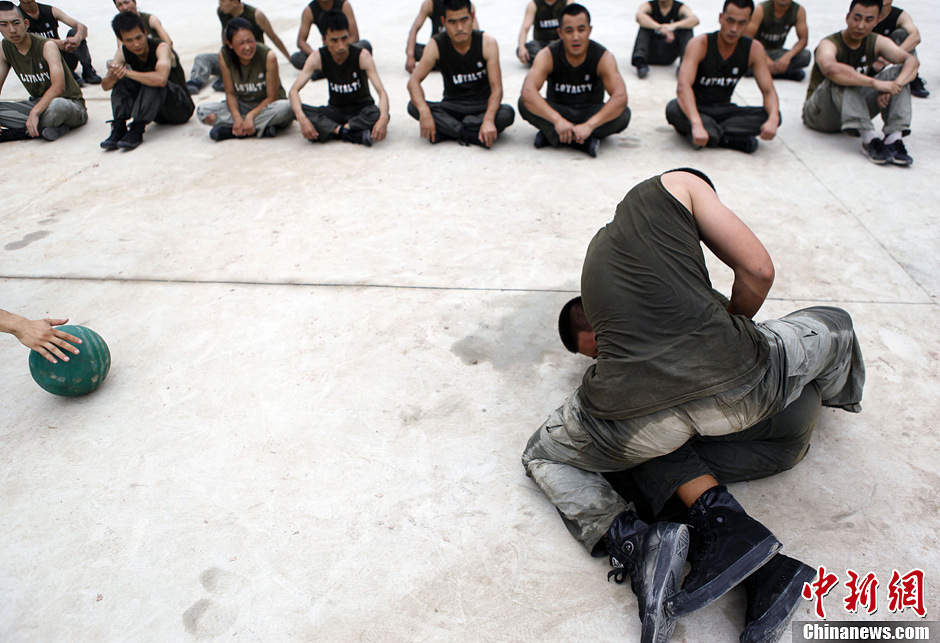 中国女保镖魔鬼训练