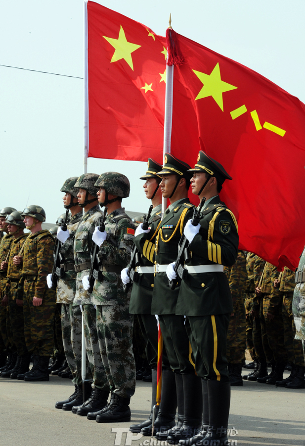 1 / 21 中国军网车里雅宾斯克8月15日电 记者李靖摄影报道:当地时间8