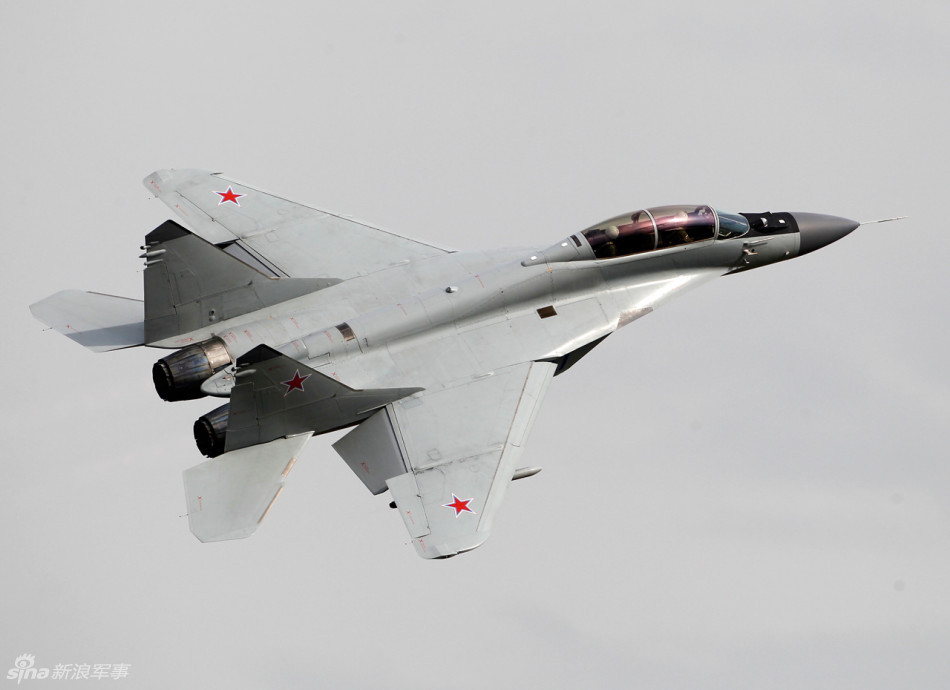 米格-35战机升空
