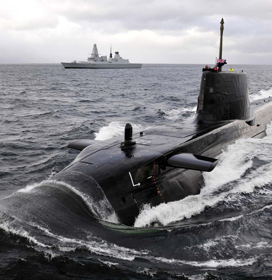 英国现役核潜艇图片