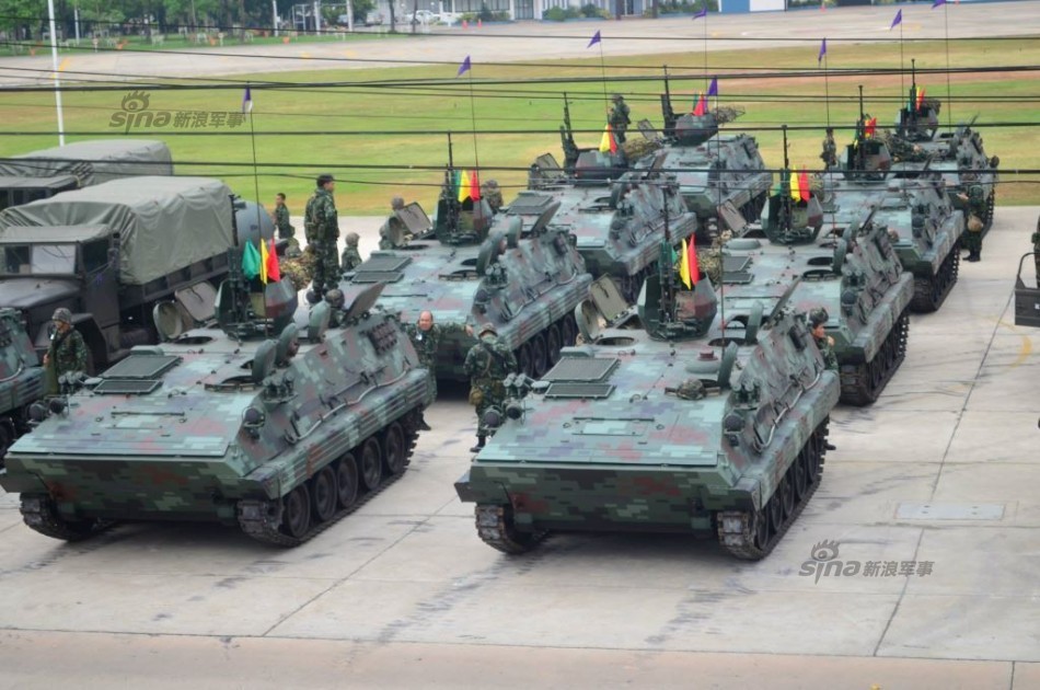 泰军第一骑兵中队装备的中国制85式装甲车