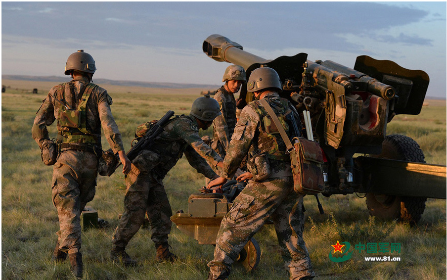 朱日和基地对抗之:红军用激光制导炮弹揍蓝军_高清图集_新浪网