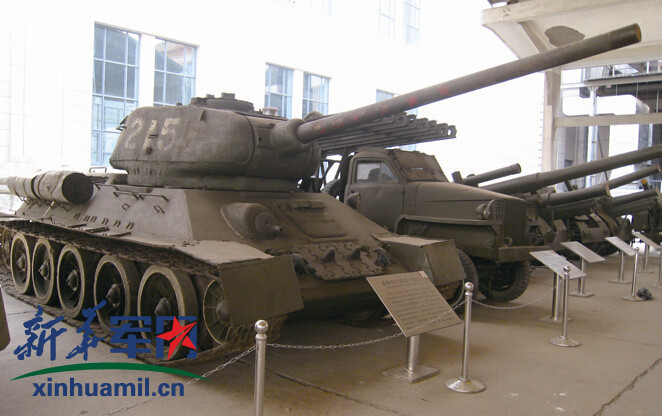 坦克第2师1团的215号坦克.