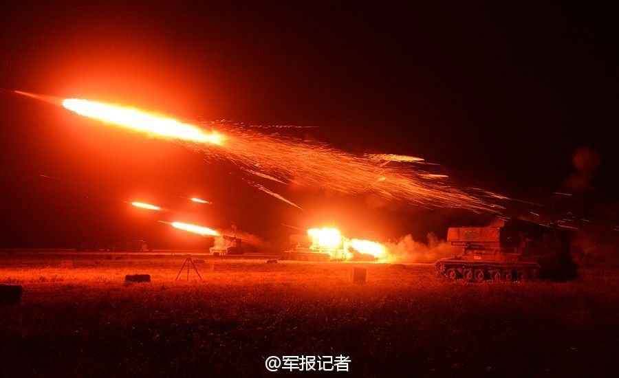 军方公开实战训练猛照 机枪手在高原猛烈开火_高清图集_新浪网