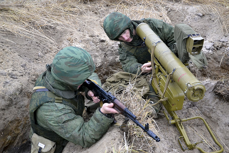 反坦克炮还用呀?俄精锐炮兵旅有一堆破烂装备