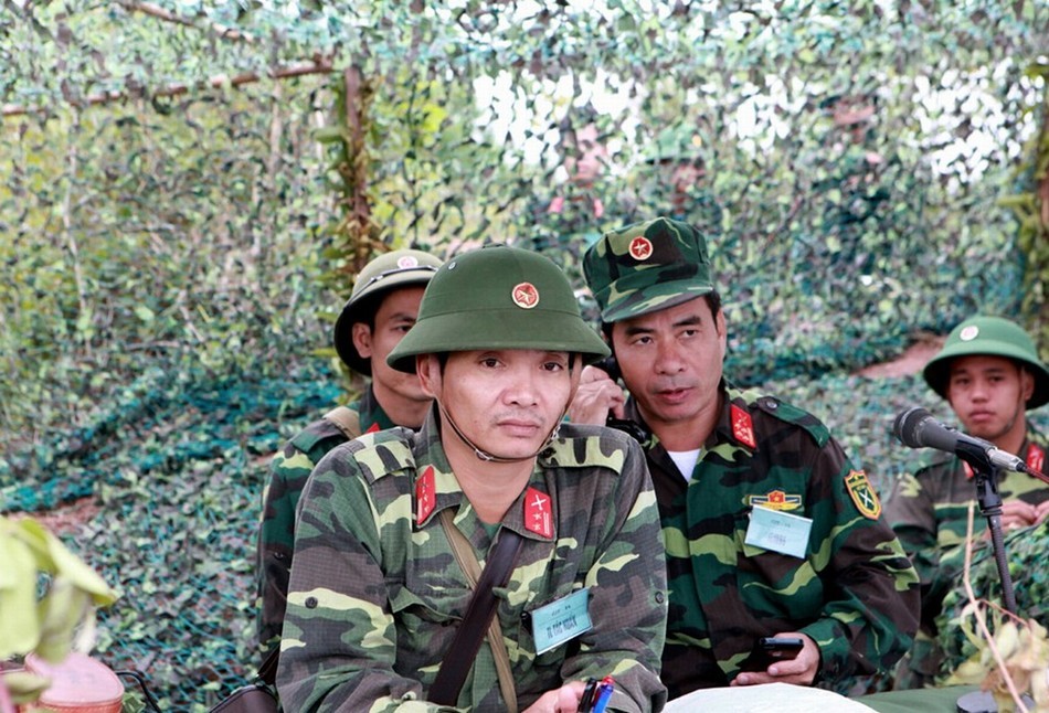 越南军演罕见出动最新苏30战机