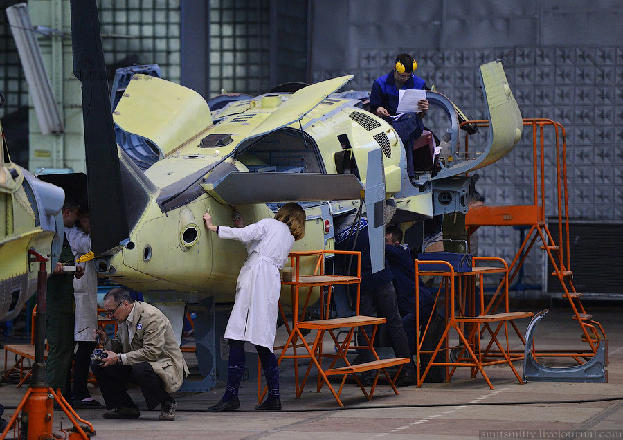 五彩俄罗斯——探秘俄军卡52的生产车间(图)