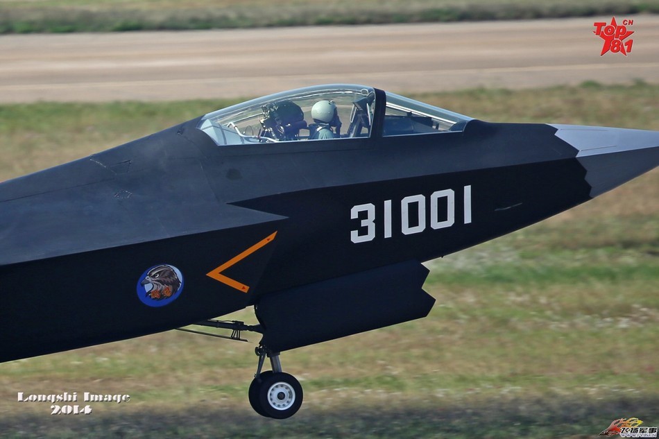 歼-31四代机机首特写