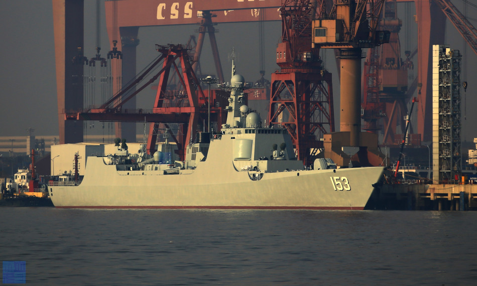 近拍海军052c级驱逐舰153舰