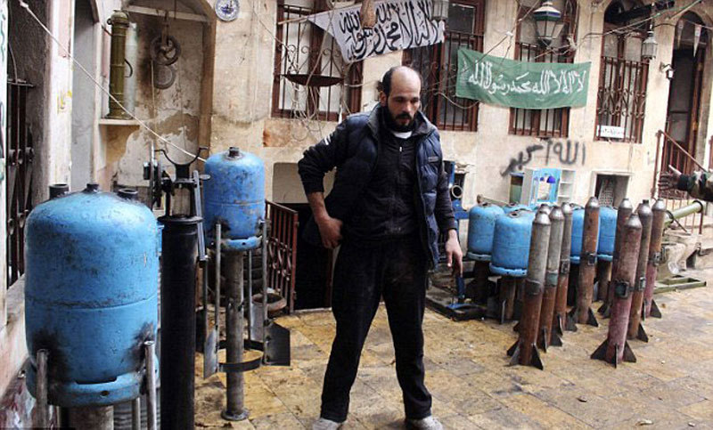 叙利亚将中国制工程装载机改成四联装大炮