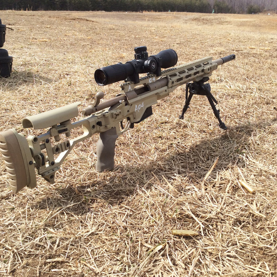 新狙好帅啊美军陆战队正在测试m40a6狙击步枪