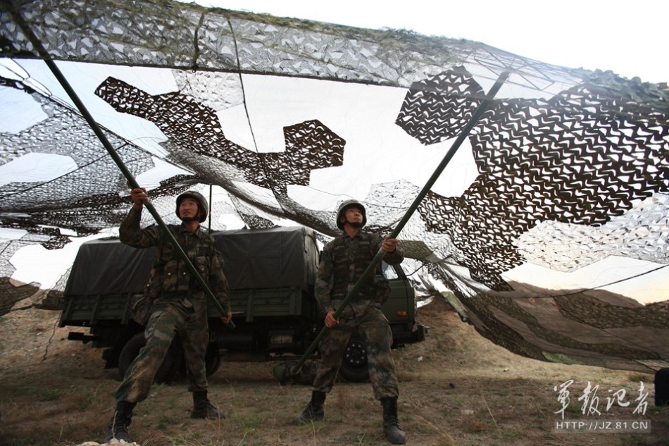 红方部队开进朱日和基地 大批62式轻型坦克参战