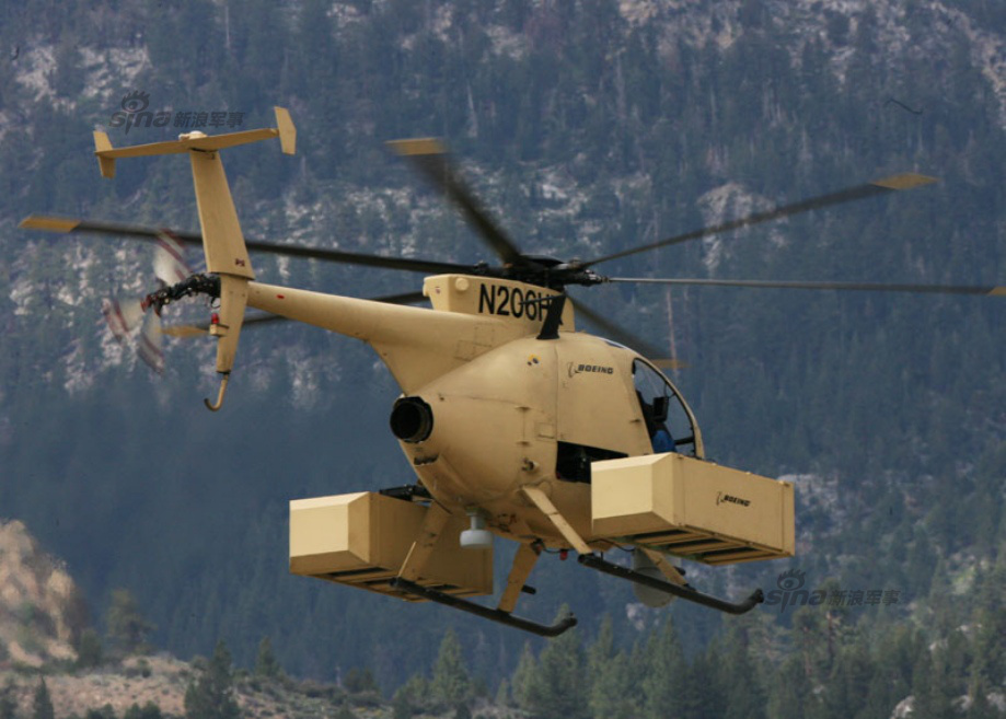 美军新版小鸟直升机功能很强大:能作战能运人