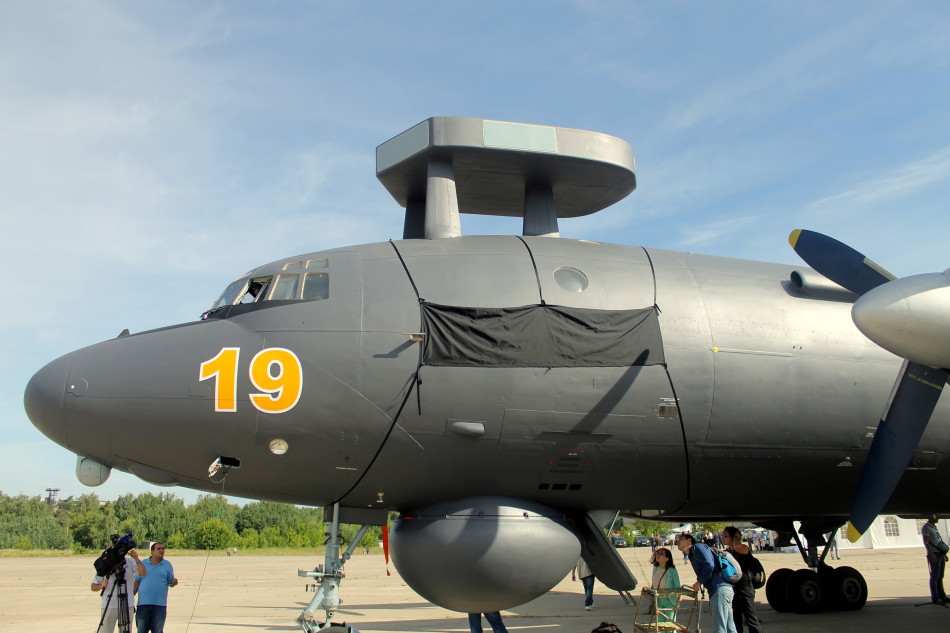 八仙桌终于服役:俄海军服役改型伊尔38n反潜机