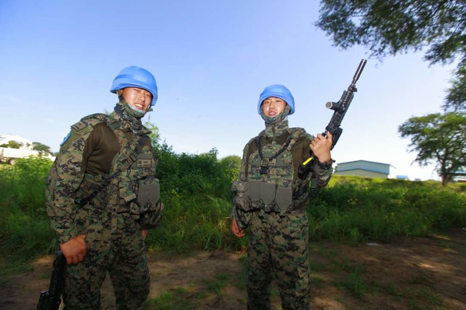 驻南苏丹韩国维和部队亮相,排队练枪保持战斗力!