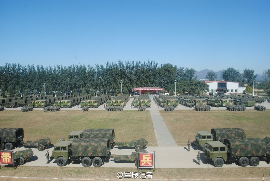 北京卫戍区装甲部队实战拉动