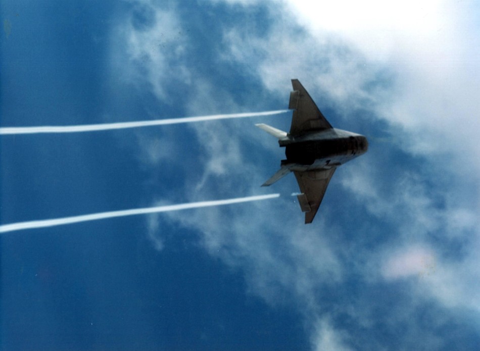 美军淘汰验证机x32大图 网友戏称"飞天蛤蟆"