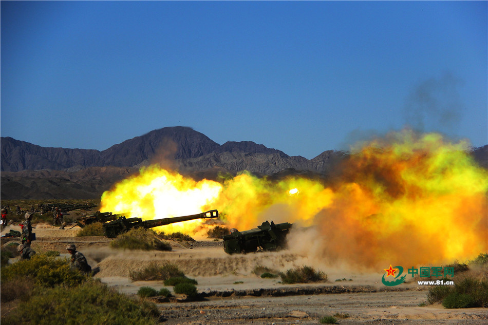 震撼唯美!新疆军区多型火炮群雪山下齐射攻击_高清图集_新浪网