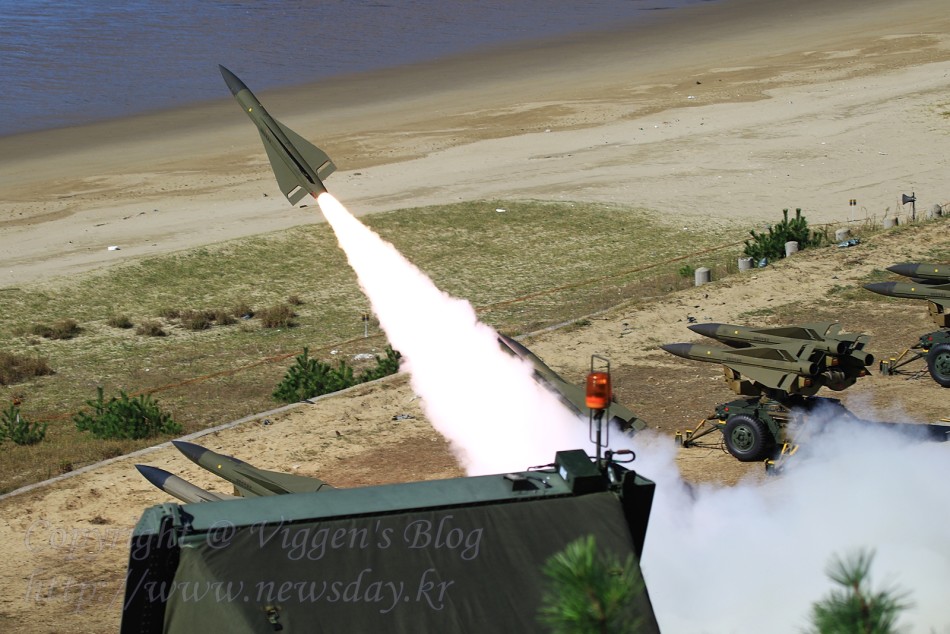 韩国防空部队便携式西北风防空导弹发射