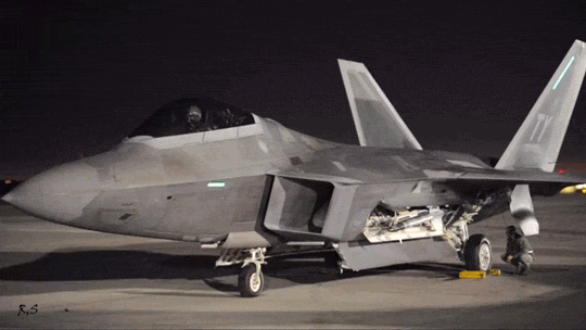 最强5款隐身战机弹舱对比：F22歼20几乎一样