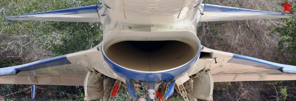 非常难得的好图形形色色的战斗机进气道