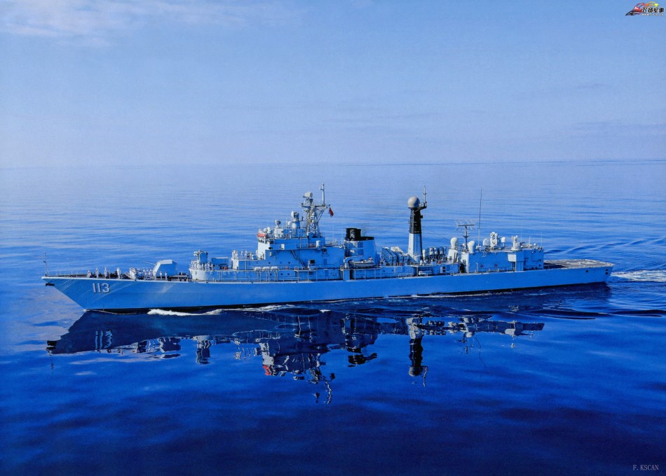 南海军港大量新战舰云集