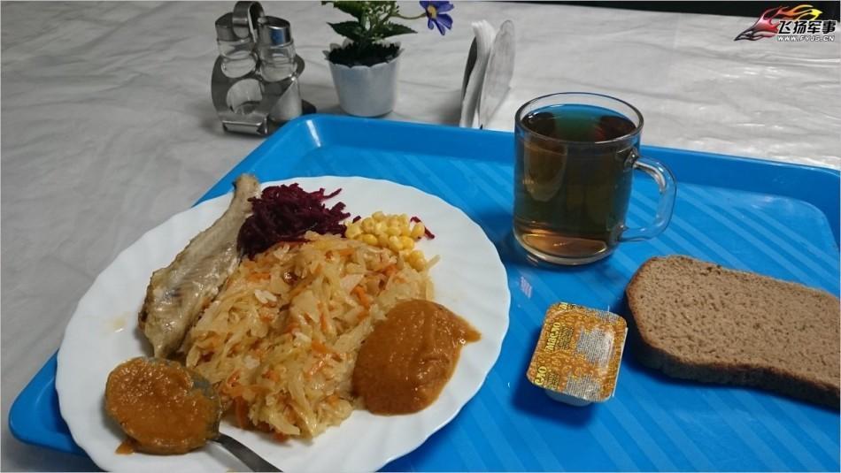 舌尖上的军营:国外军队伙食大对比 有荤有素_高清图集_新浪网