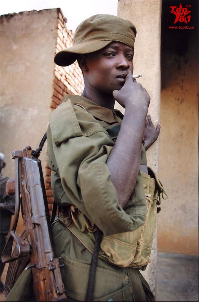 各国童子军活在恐惧中_高清图集_新浪网