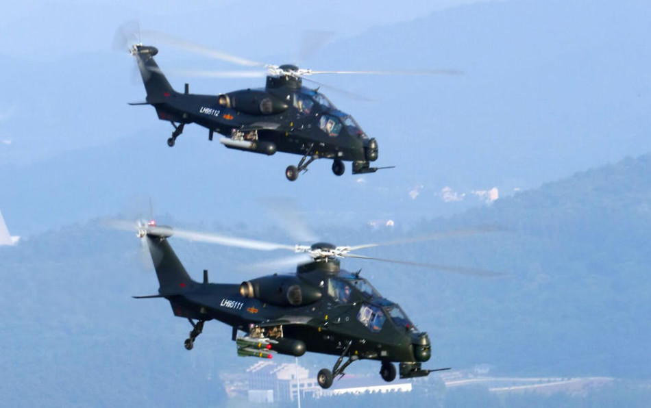 31军陆航团飞行训练:武直10火力护航大秀战力