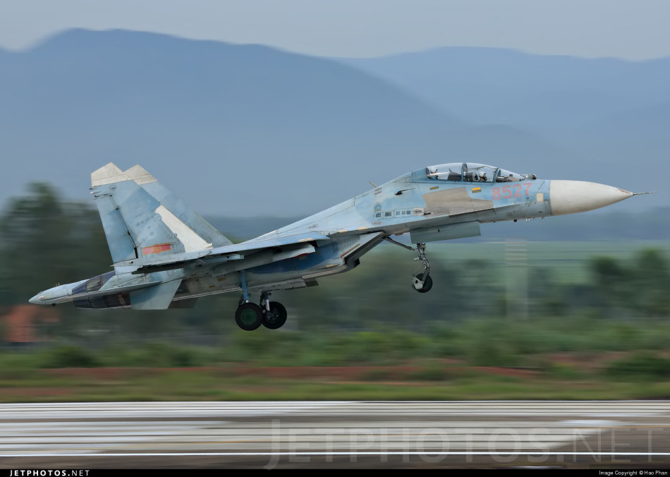 越南苏30战机南海上空失踪 2名飞行员生死不明