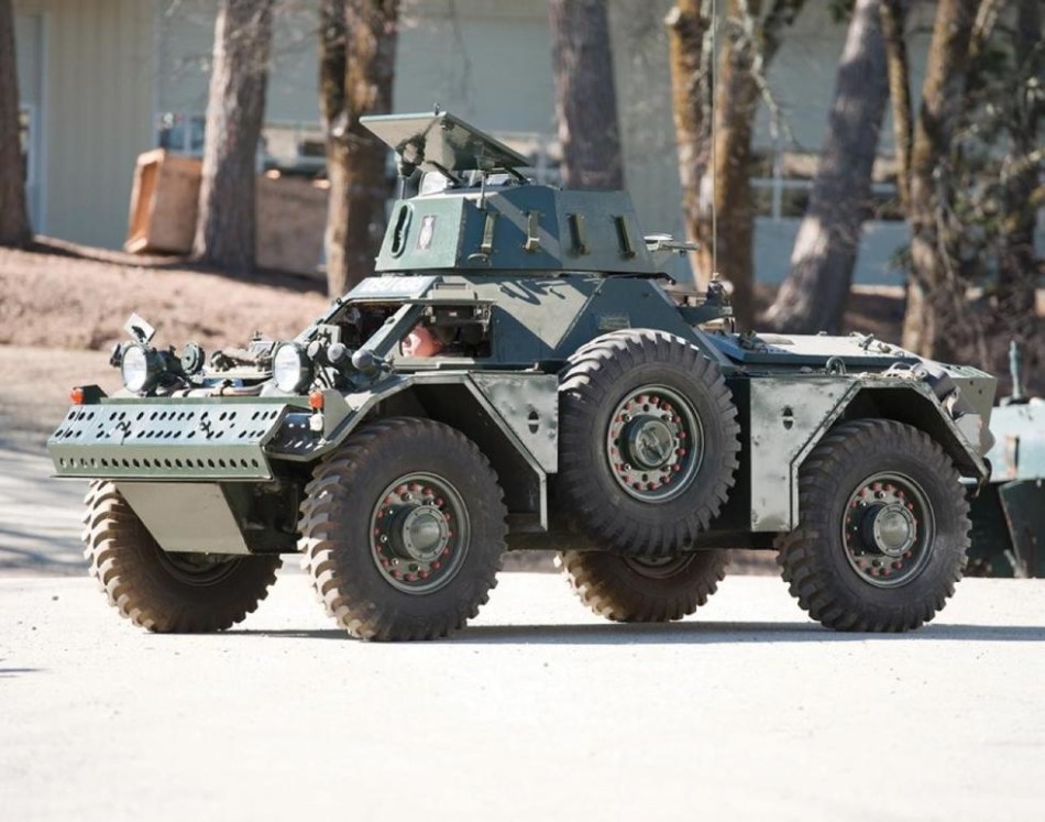 这种装甲车仅重3.7吨 样子很萌31个国家都用它