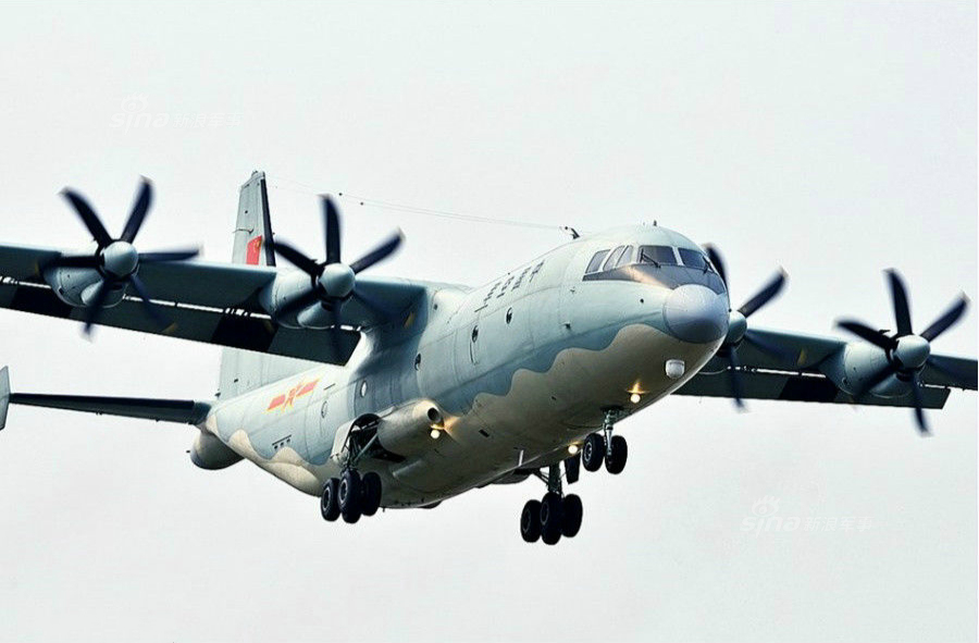 运20也试试!解放军运9空投三辆zbd-03空降战车