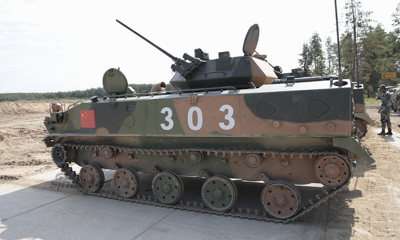 03式步战车霸气中国空降兵参加空降排项目赛