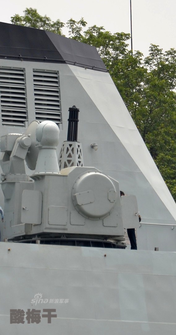 中国海军最强1130近防炮猛开火