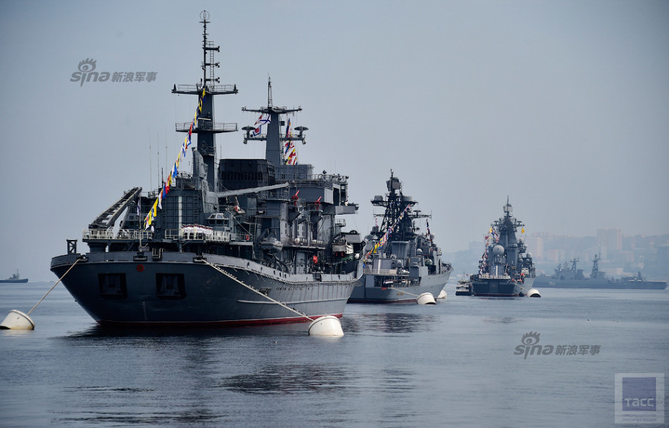 啥时买中国054a?俄罗斯海军节中的太平洋舰队