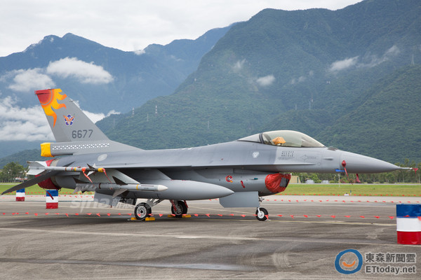 没几个自造的!台军花莲空军基地开放展示军机